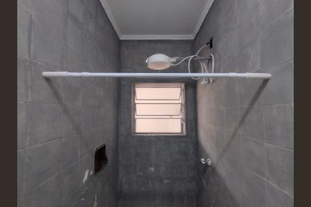 Banheiro - torneira de casa para alugar com 1 quarto, 80m² em Vila das Merces, São Paulo