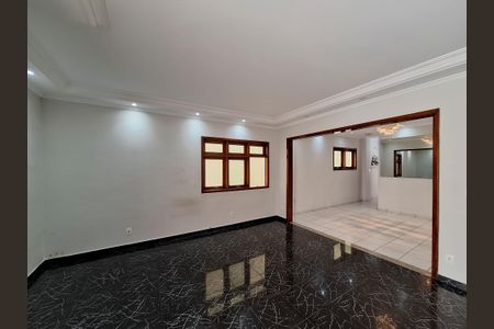 Sala de casa para alugar com 4 quartos, 400m² em Chora Menino, São Paulo