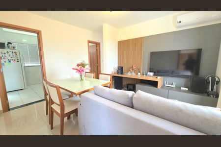 Apartamento à venda com 2 quartos, 56m² em Lundcéia, Lagoa Santa