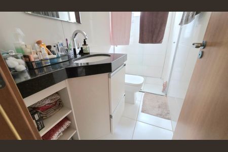 Apartamento à venda com 2 quartos, 56m² em Lundcéia, Lagoa Santa