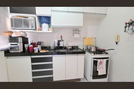 Apartamento à venda com 2 quartos, 56m² em Lundcéia, Lagoa Santa