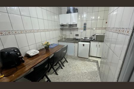 Cozinha de kitnet/studio para alugar com 1 quarto, 30m² em Recreio dos Bandeirantes, Rio de Janeiro
