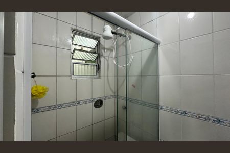 Banheiro de kitnet/studio para alugar com 1 quarto, 30m² em Recreio dos Bandeirantes, Rio de Janeiro