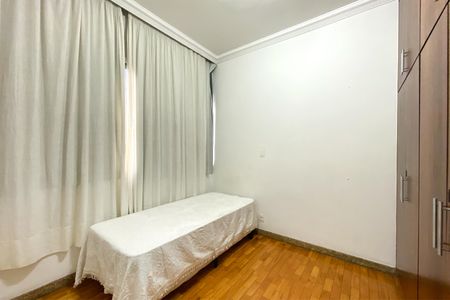 Quarto 2 de apartamento para alugar com 3 quartos, 130m² em Centro, Belo Horizonte
