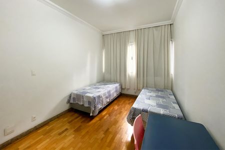 Quarto 1 de apartamento para alugar com 3 quartos, 130m² em Centro, Belo Horizonte
