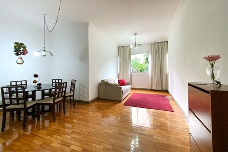 Sala de apartamento para alugar com 3 quartos, 130m² em Centro, Belo Horizonte
