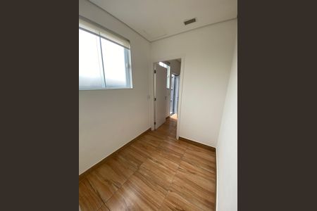 Casa para alugar com 1 quarto, 45m² em Jardim Santa Edwiges (grajau), São Paulo