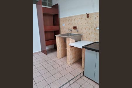 Área de serviço de casa para alugar com 2 quartos, 120m² em Jardim Messina, Jundiaí