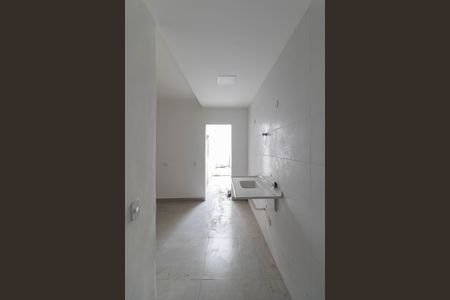 Cozinha e Área de Serviço de apartamento para alugar com 2 quartos, 45m² em Vila Ré, São Paulo