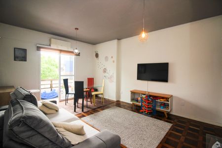 Sala de apartamento para alugar com 2 quartos, 85m² em Medianeira, Porto Alegre