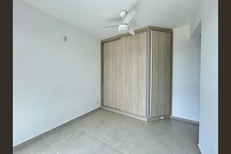 Suíte de apartamento para alugar com 2 quartos, 66m² em Alto Ribeirão Leste, Florianópolis