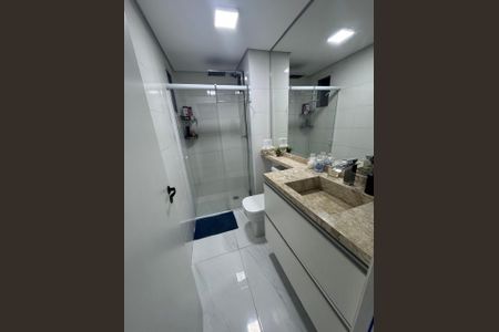 Banheiro de apartamento para alugar com 1 quarto, 51m² em Jardim Vista Alegre, Embu das Artes