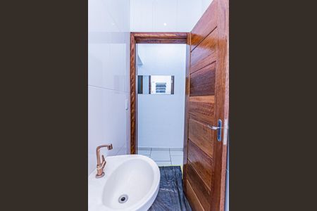 Lavabo de casa para alugar com 2 quartos, 100m² em Jardim Santa Monica, São Paulo