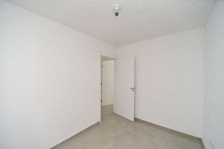 Quarto 2 de apartamento para alugar com 2 quartos, 50m² em Passo das Pedras, Porto Alegre