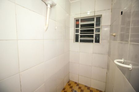 Banheiro da Suíte de casa para alugar com 1 quarto, 60m² em Vila Junqueira, Santo André