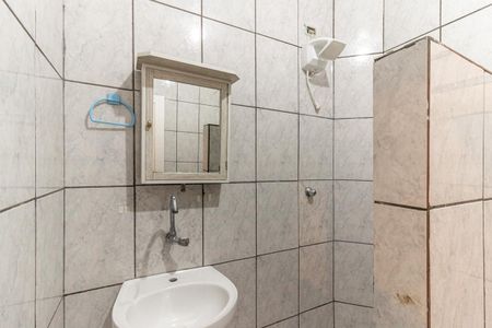 Banheiro de apartamento para alugar com 1 quarto, 59m² em República, São Paulo