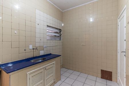 Cozinha de apartamento para alugar com 1 quarto, 59m² em República, São Paulo