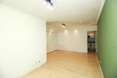 Sala de apartamento para alugar com 3 quartos, 75m² em Vila Sao Pedro, Santo André