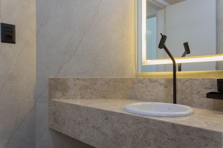 Banheiro de apartamento para alugar com 1 quarto, 40m² em Vila Marlene, São Bernardo do Campo