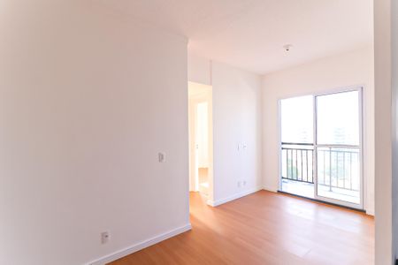 Sala de apartamento para alugar com 2 quartos, 48m² em Todos Os Santos, Rio de Janeiro