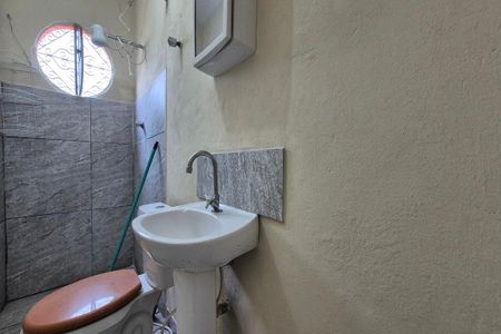 Banheiro de casa para alugar com 1 quarto, 70m² em Jardim Carlos Lourenço, Campinas