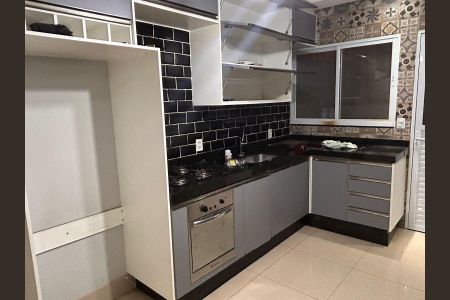 Cozinha de casa para alugar com 2 quartos, 70m² em Jardim Amoreiras, Campinas