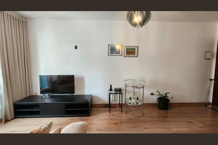 Sala de apartamento para alugar com 1 quarto, 57m² em Canela, Salvador