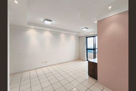 Sala de apartamento para alugar com 3 quartos, 83m² em Jardim Paris, Jundiaí