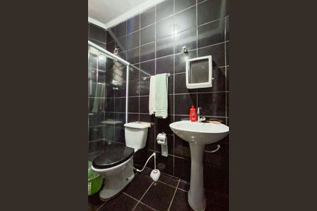 Banheiro de casa para alugar com 1 quarto, 48m² em Vila Caiçara, Praia Grande