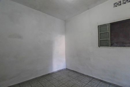 Quarto de casa para alugar com 1 quarto, 36m² em Jardim Santa Teresinha, São Paulo