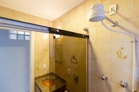 Banheiro de casa de condomínio para alugar com 1 quarto, 80m² em Vila Madalena, São Paulo