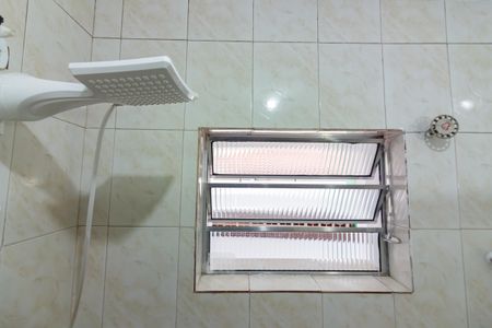 Banheiro de casa para alugar com 3 quartos, 100m² em Jardim das Flores, Osasco