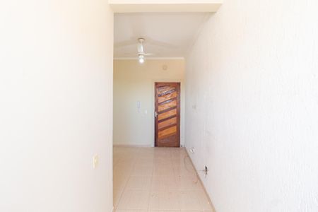 Sala de apartamento para alugar com 2 quartos, 52m² em Jardim Maria Beatriz, Carapicuíba