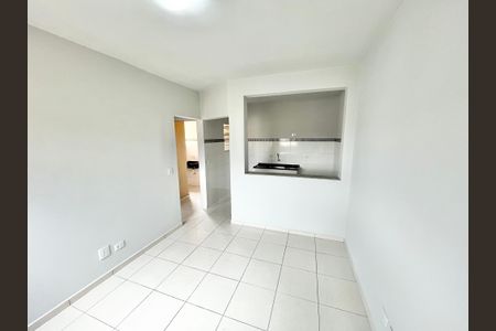 Sala/Cozinha de casa de condomínio para alugar com 1 quarto, 40m² em Parque Peruche, São Paulo