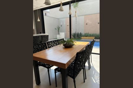 Casa à venda com 4 quartos, 320m² em Loteamento Residencial Arborais, Campinas