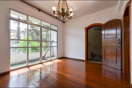 Sala de Estar de apartamento para alugar com 4 quartos, 160m² em Santa Tereza, Belo Horizonte