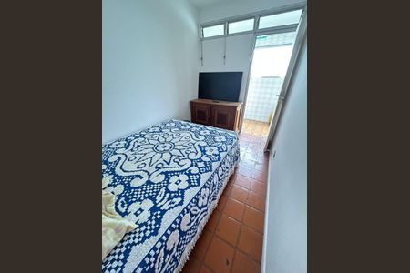 Quarto de apartamento para alugar com 3 quartos, 104m² em Vila Alzira, Guarujá