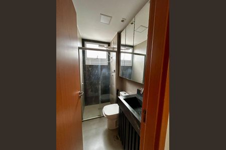 Banheiro de apartamento para alugar com 2 quartos, 46m² em Setor Faicalville, Goiânia