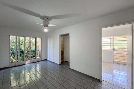 Sala de apartamento para alugar com 1 quarto, 70m² em Jardim Patente Novo, São Paulo