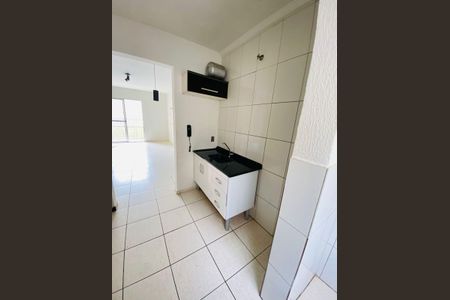 Cozinha de apartamento à venda com 2 quartos, 47m² em Parque Residencial Jundiaí, Jundiaí