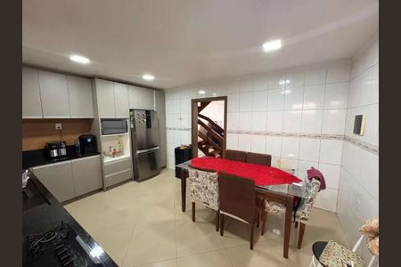 Cozinha de casa para alugar com 3 quartos, 200m² em Harmonia, Canoas