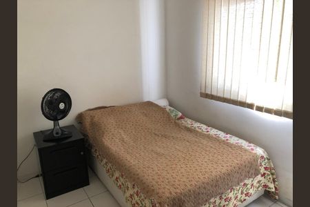 Quarto de casa de condomínio para alugar com 4 quartos, 400m² em Taquara, Rio de Janeiro
