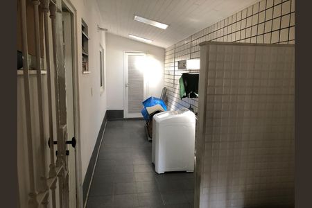 Área de serviço de casa de condomínio para alugar com 4 quartos, 400m² em Taquara, Rio de Janeiro