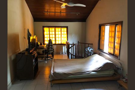 Quarto de casa de condomínio para alugar com 4 quartos, 400m² em Taquara, Rio de Janeiro