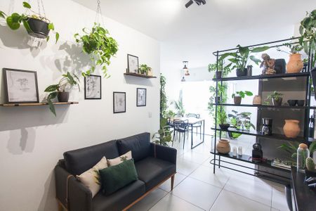 Sala de apartamento para alugar com 2 quartos, 56m² em Novo Mundo, Uberlândia