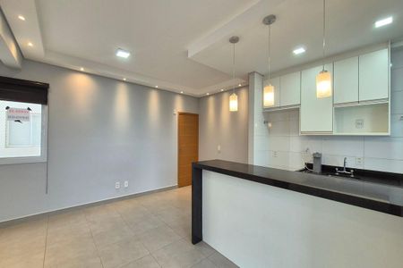 Sala de apartamento para alugar com 3 quartos, 82m² em Vila Industrial (campinas), Campinas