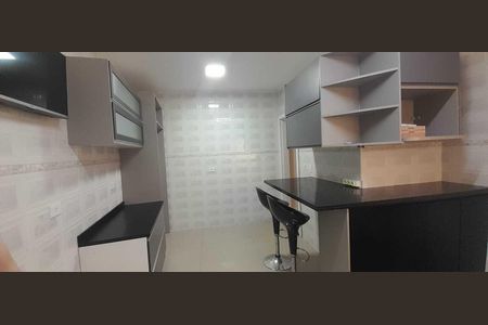 Casa à venda com 3 quartos, 139m² em Vila Zelina, São Paulo