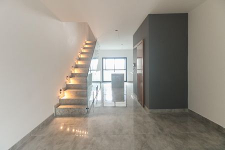 Sala de casa para alugar com 3 quartos, 200m² em Vila Santa Isabel, São Paulo