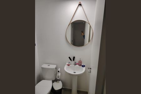 Banheiro de apartamento para alugar com 2 quartos, 66m² em Vila Cruz das Almas, São Paulo