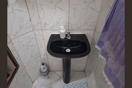 Banheiro de casa à venda com 3 quartos, 100m² em Vila Dionisia, São Paulo